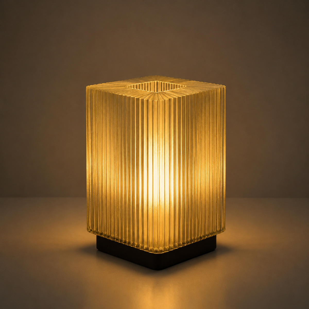3D Printed PLA Accent Lamp – Design III